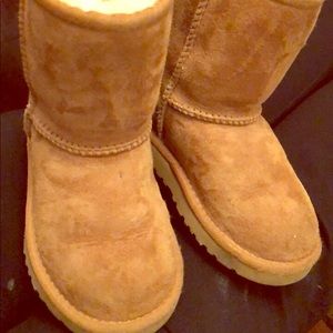 Ugg classic boots